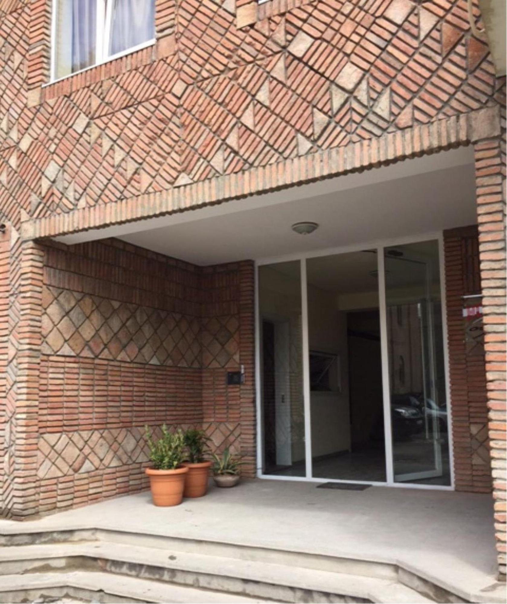 Old Tbilisi Trio Apartments Phòng bức ảnh