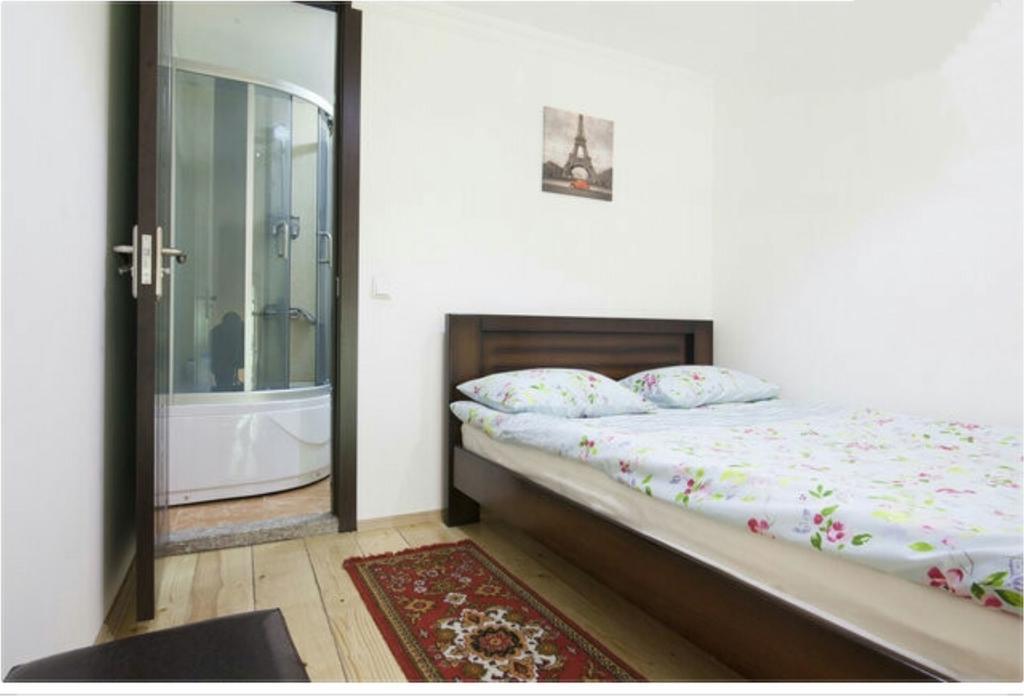 Old Tbilisi Trio Apartments Phòng bức ảnh
