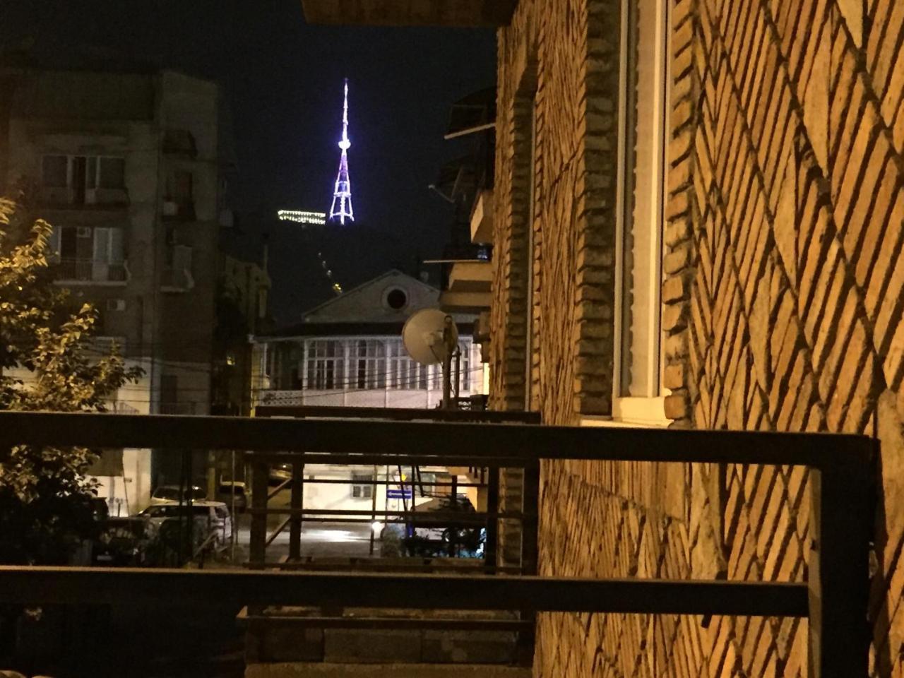 Old Tbilisi Trio Apartments Ngoại thất bức ảnh